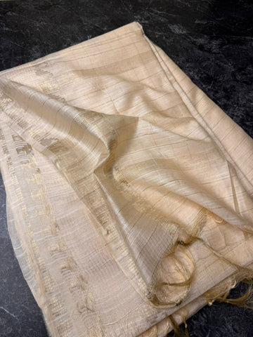 Royal Mango Weave Onam Saree | Glow & Glitter Boutique