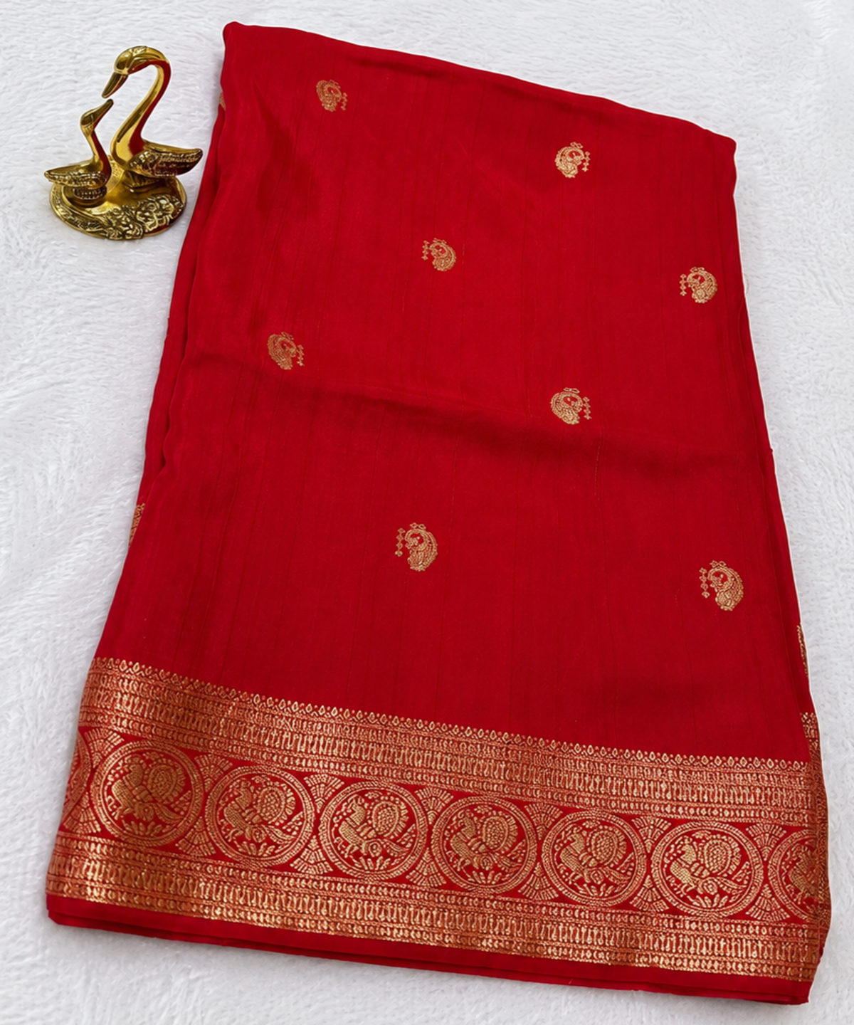 Vintage style viscose silk saree Red  Shade | Glow & Glitter Boutique