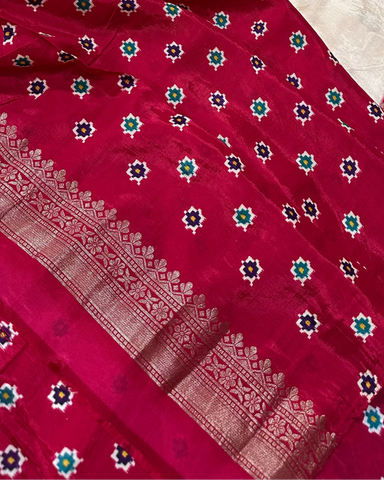 Banaras silk saree Ivory Cream rajKot Patolabentex Border | Glow & Glitter Boutique
