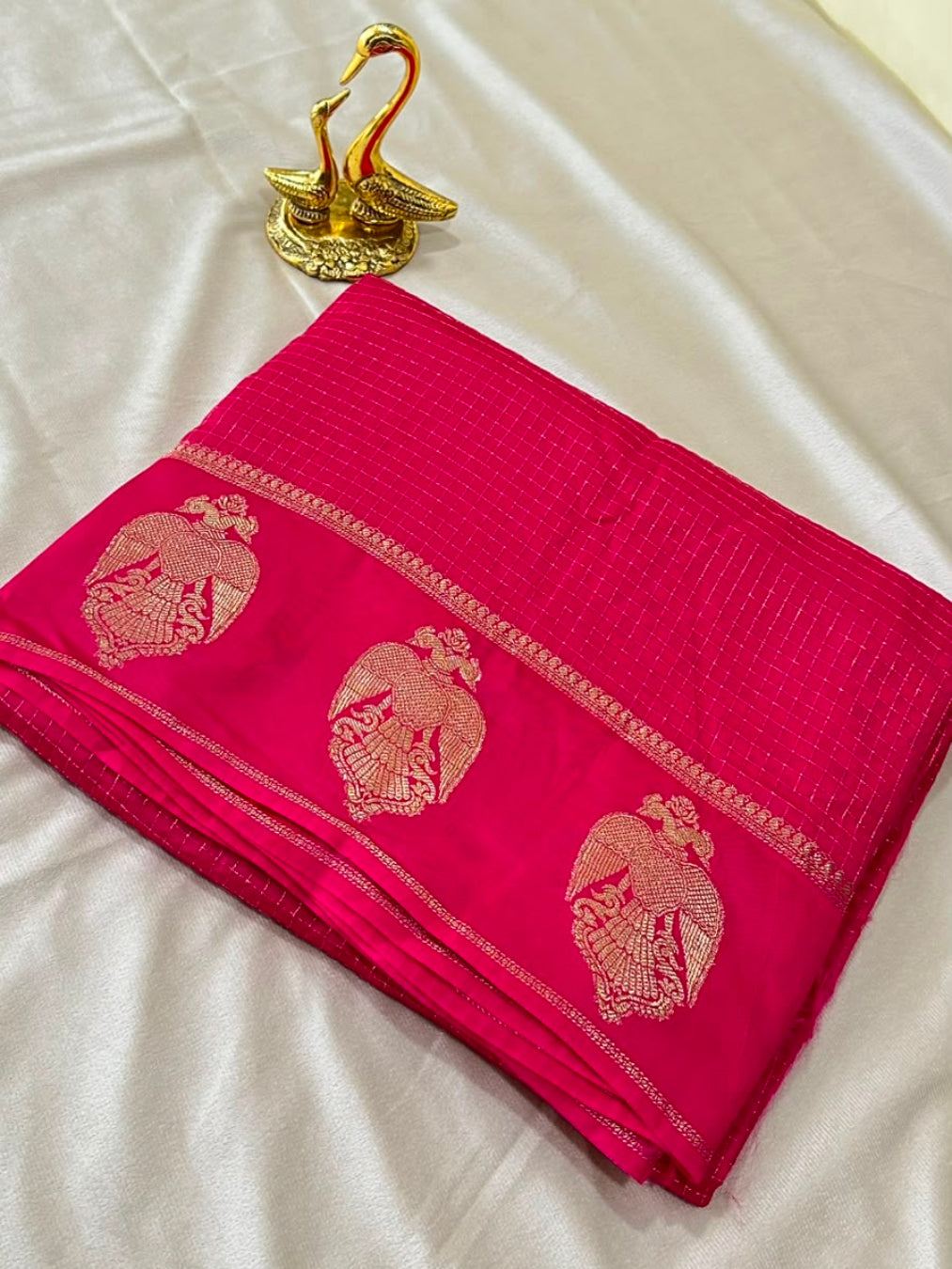 Vintage style viscose silk saree Rani Pink Shade | Glow & Glitter Boutique