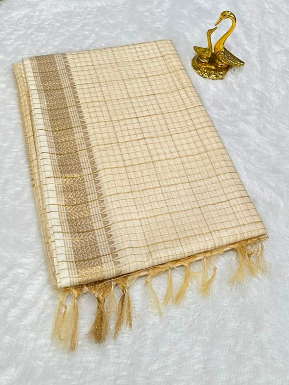 Traditional Kerala Kasavu Saree in Ivory with Rich Gold Zari Border | Glow & Glitter Boutique