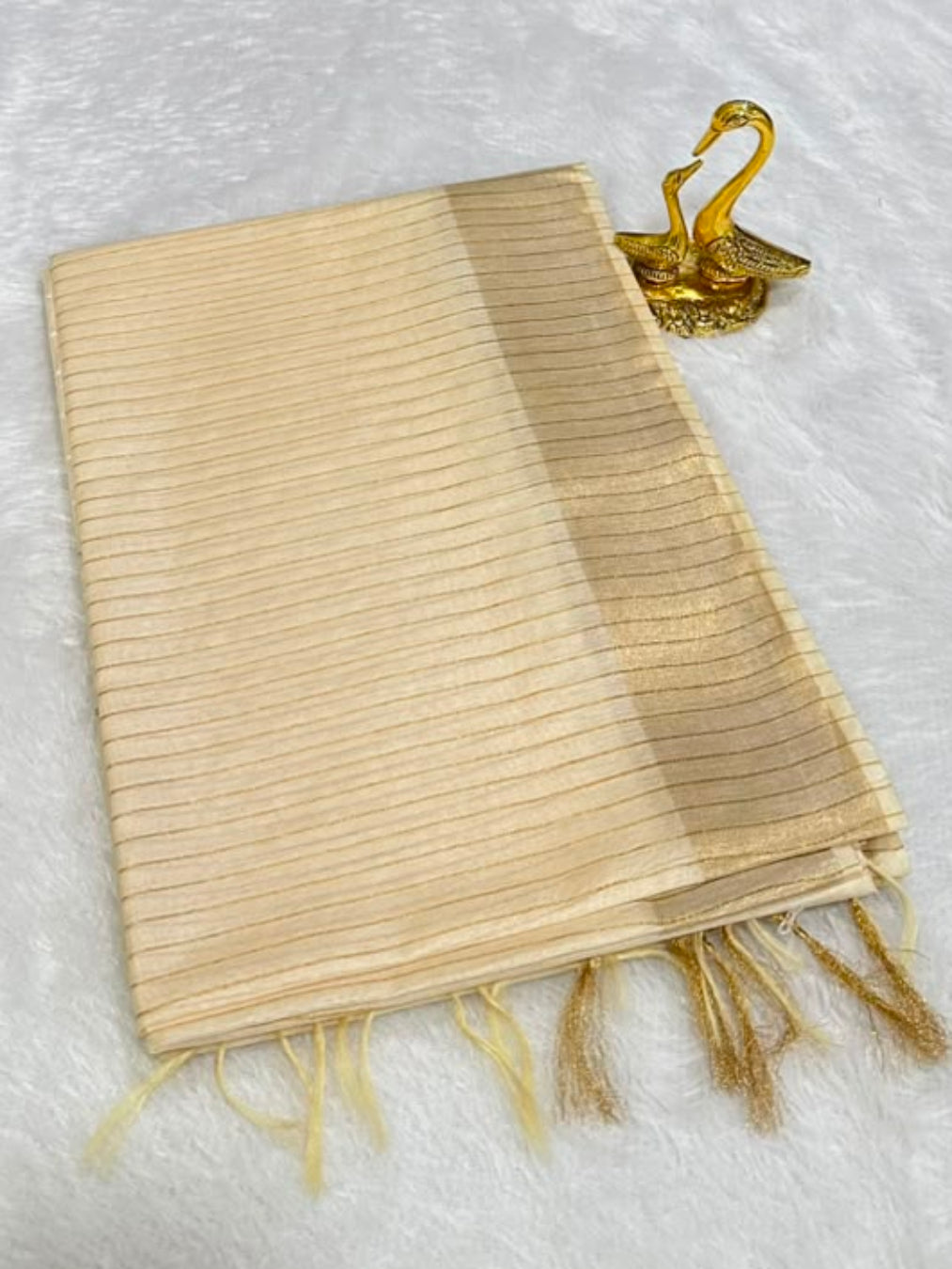 Ivory with Champagne Gold Zari Pallu | Glow & Glitter Boutique
