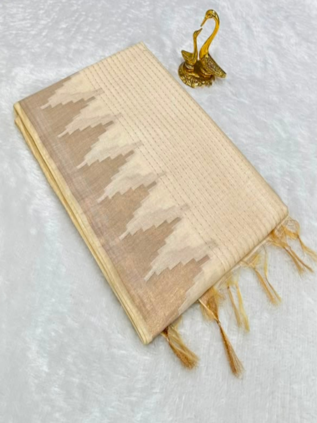 Premium Kerala Kasavu Tissue Saree in Ivory with Champagne Gold Temple Border | Glow & Glitter Boutique