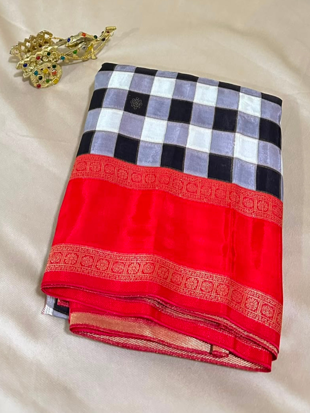 Premium Kanchi silk saree Black & Silver Grey Checks with Red Border | Glow & Glitter Boutique