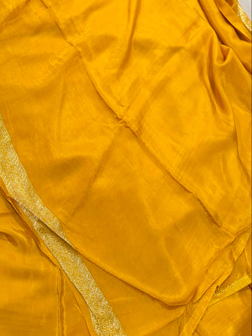 Premium HO silk saree Gold Yellow Shade With Gold Zari Border | Glow & Glitter Boutique